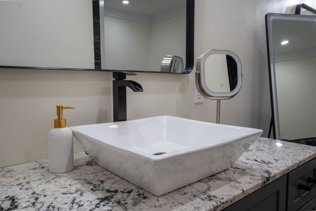 226 W Wilson Road, Russell Springs, KY 42642