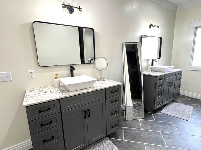 226 W Wilson Road, Russell Springs, KY 42642