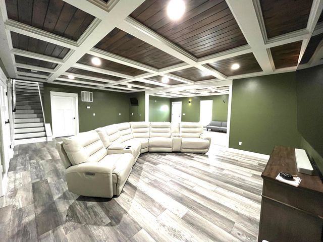 226 W Wilson Road, Russell Springs, KY 42642