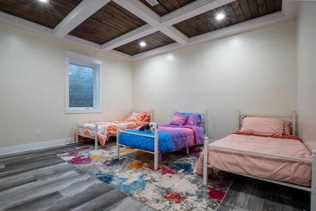 226 W Wilson Road, Russell Springs, KY 42642