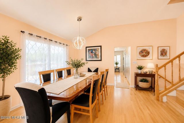 4 Fletcher Drive, Marlboro, NJ 07746
