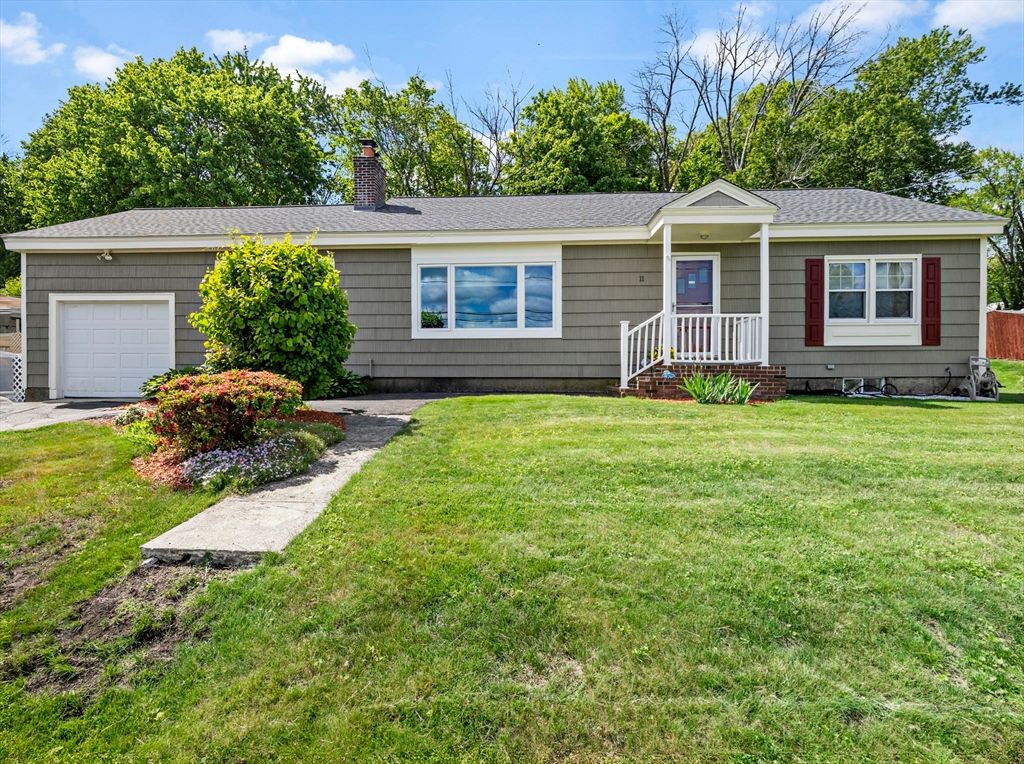 11 View Street, Dracut, MA 01826