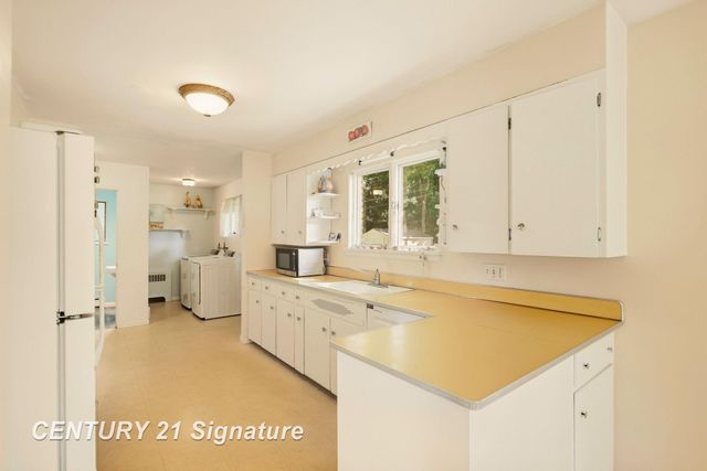 40 Shadyside Court, Saginaw, MI 48638