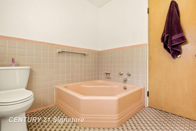 40 Shadyside Court, Saginaw, MI 48638