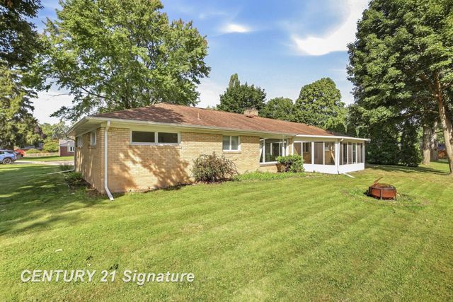 40 Shadyside Court, Saginaw, MI 48638