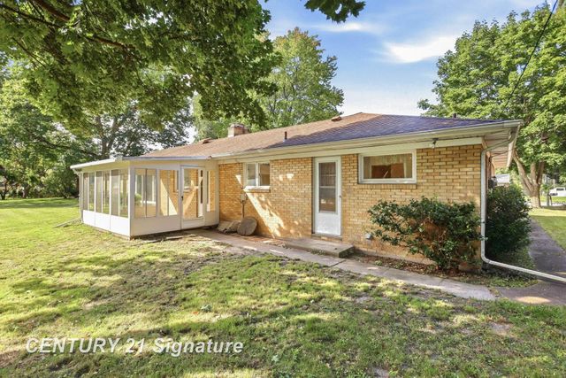40 Shadyside Court, Saginaw, MI 48638