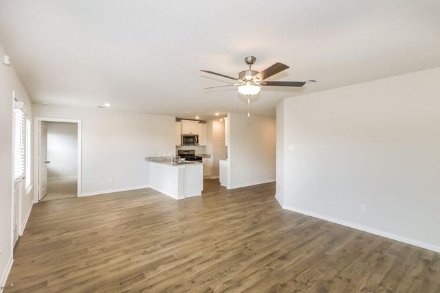 425 Sunny Highlands Drive, Katy, TX 77493