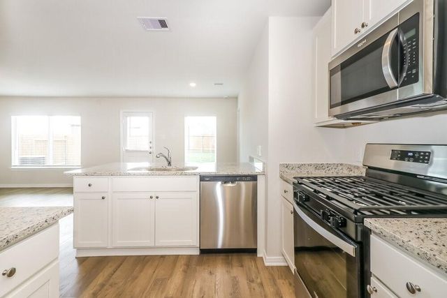 425 Sunny Highlands Drive, Katy, TX 77493