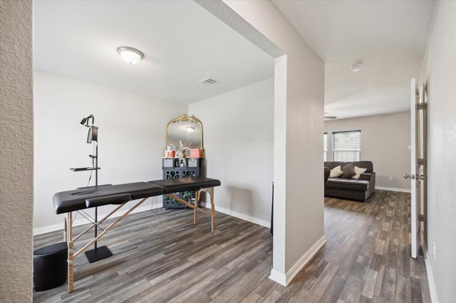15519 Taylorcrest Drive, Conroe, TX 77306