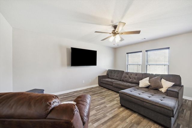 15519 Taylorcrest Drive, Conroe, TX 77306