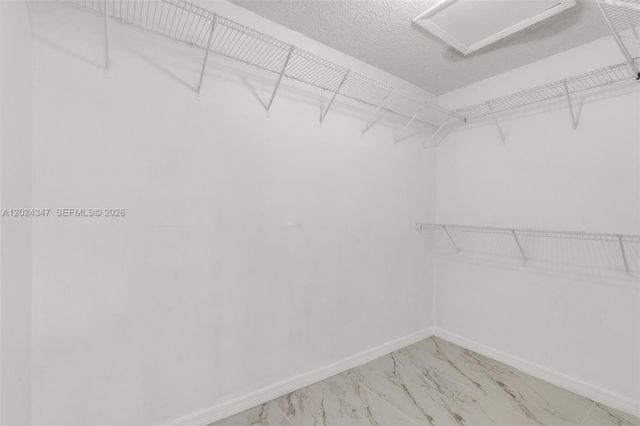 9728 Hammocks Blvd 202-27, Miami, FL 33196