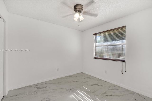 9728 Hammocks Blvd 202-27, Miami, FL 33196