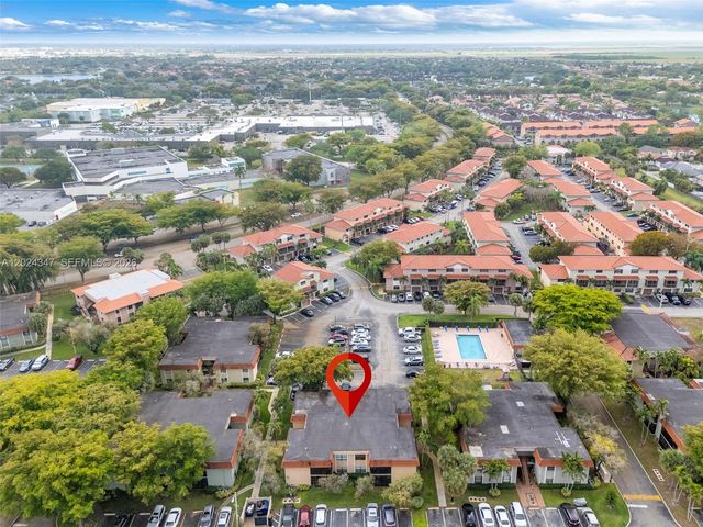 9728 Hammocks Blvd 202-27, Miami, FL 33196