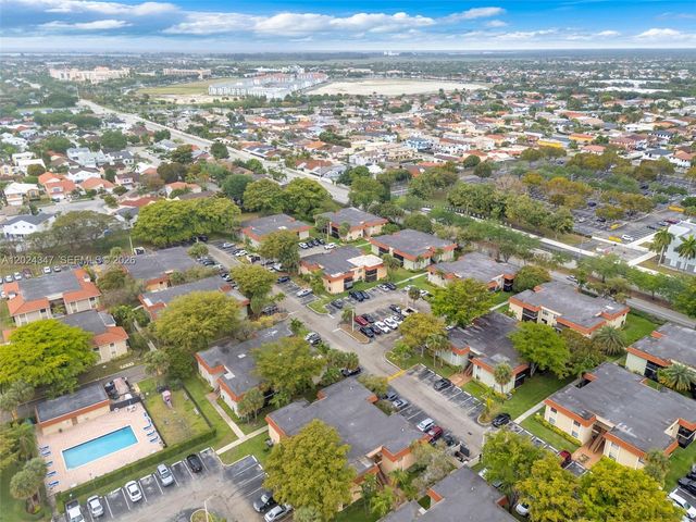 9728 Hammocks Blvd 202-27, Miami, FL 33196