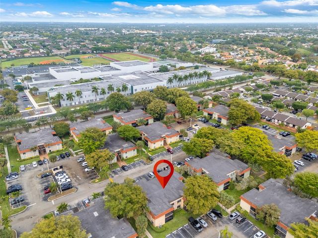 9728 Hammocks Blvd 202-27, Miami, FL 33196