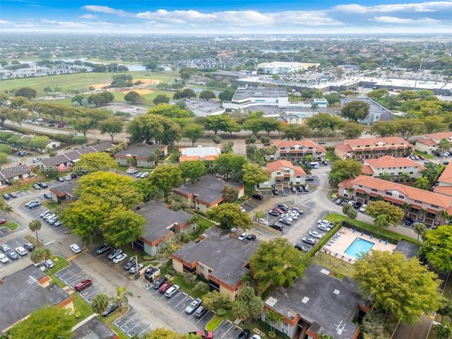 9728 Hammocks Blvd 202-27, Miami, FL 33196