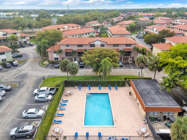 9728 Hammocks Blvd 202-27, Miami, FL 33196