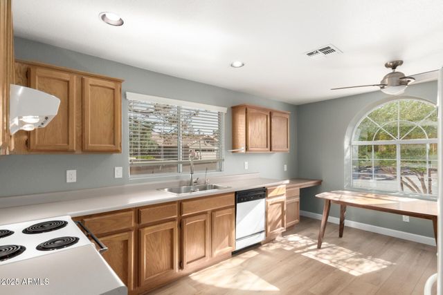 10714 E NACOMA Drive, Sun Lakes, AZ 85248