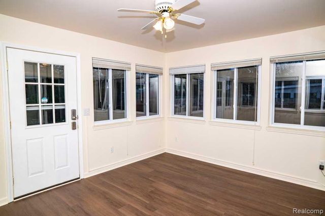 26042 Dover Avenue, Warren, MI 48089