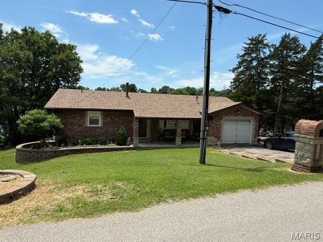 3663 E Lakeview Drive, High Ridge, MO 63051
