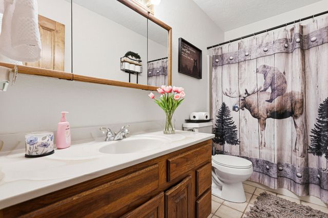 21 Kennedy Drive, Los Lunas, NM 87031