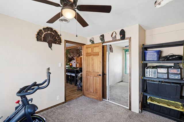 21 Kennedy Drive, Los Lunas, NM 87031