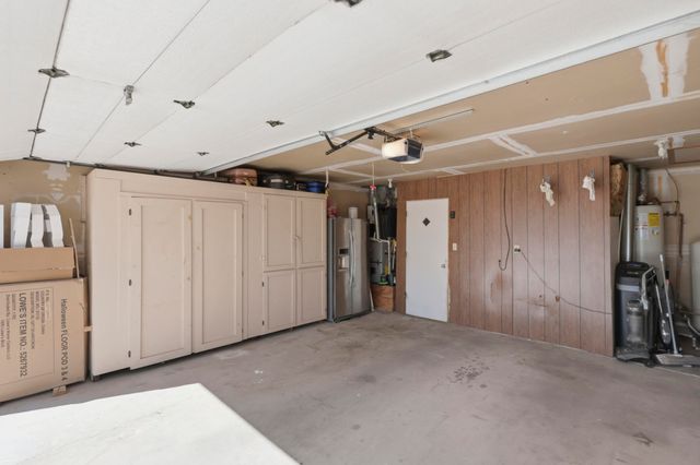 21 Kennedy Drive, Los Lunas, NM 87031