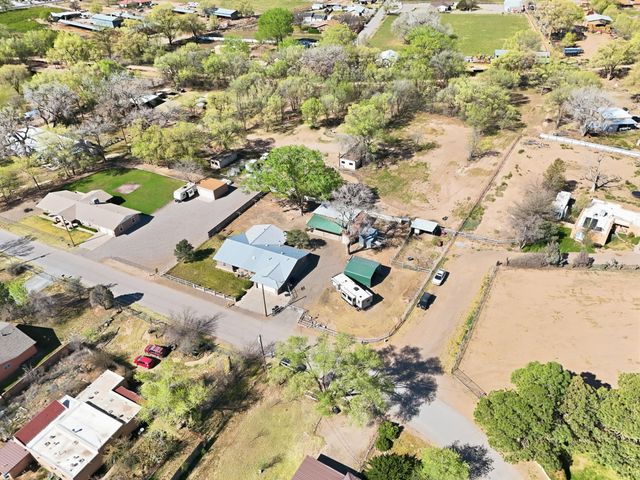 21 Kennedy Drive, Los Lunas, NM 87031