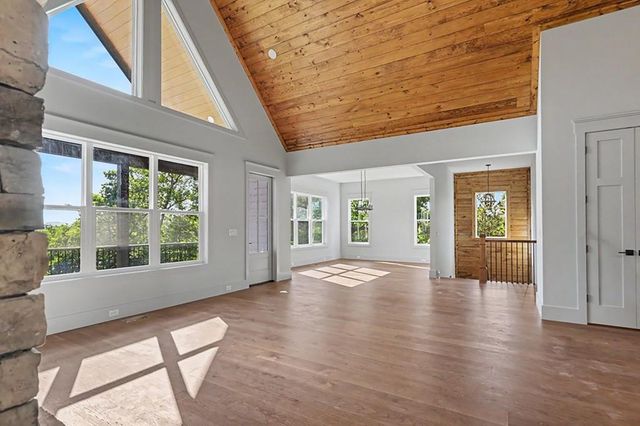 383 Rustic Barn Trail, Morganton, GA 30560