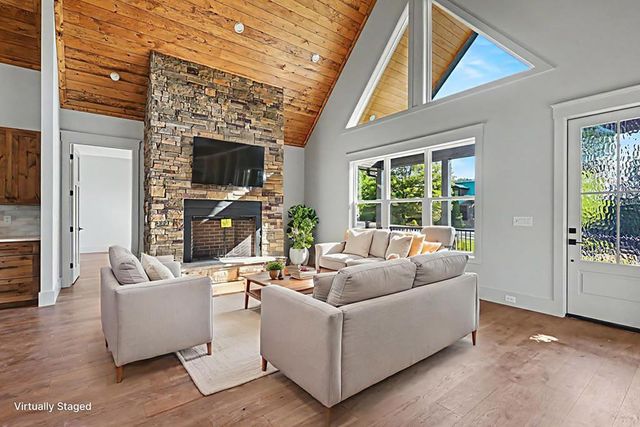 383 Rustic Barn Trail, Morganton, GA 30560