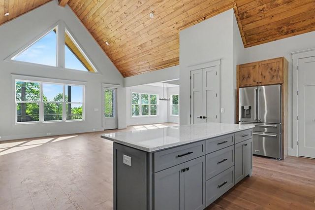 383 Rustic Barn Trail, Morganton, GA 30560