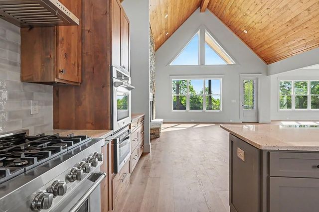 383 Rustic Barn Trail, Morganton, GA 30560