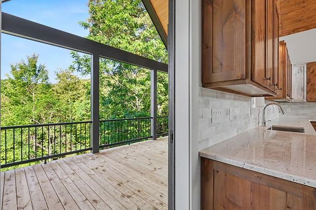 383 Rustic Barn Trail, Morganton, GA 30560