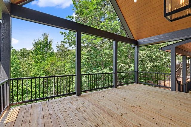 383 Rustic Barn Trail, Morganton, GA 30560