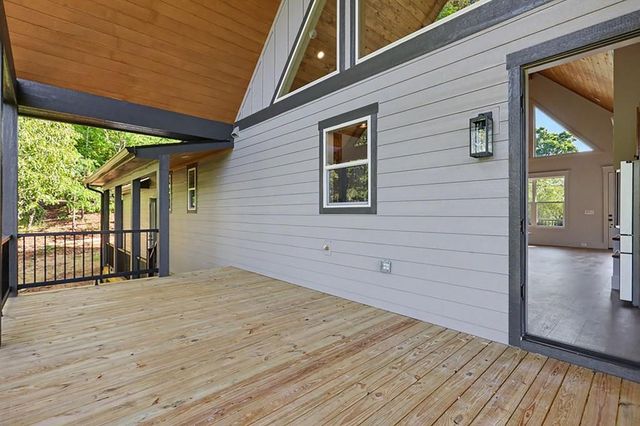 383 Rustic Barn Trail, Morganton, GA 30560