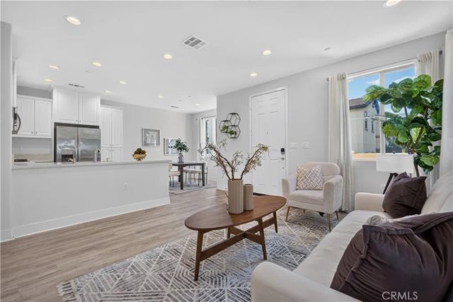 340 S Auburn Heights, Anaheim, CA 92807