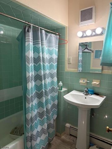 206 E Union Ave, Bound Brook Boro, NJ 08805