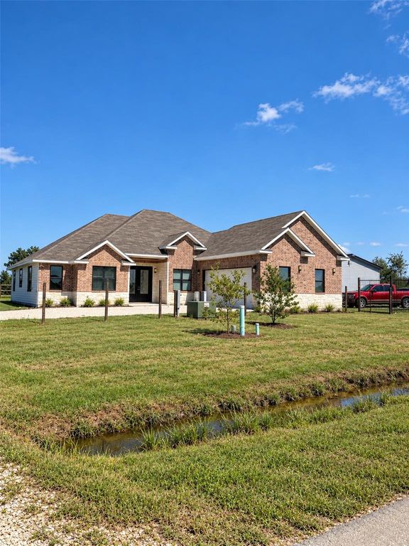 1323 Road 5723, Cleveland, TX 77327