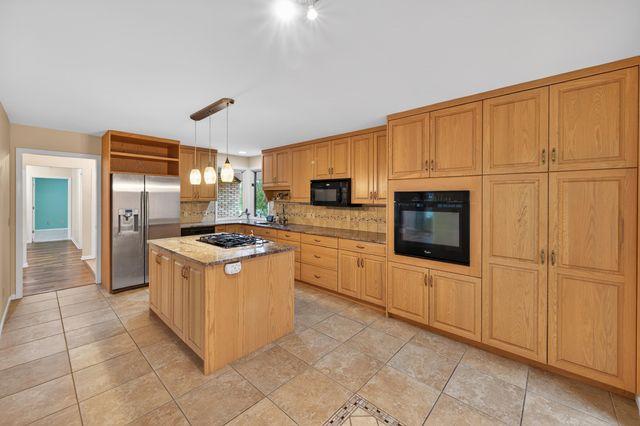 2209 Mapleleaf Drive, Midland, IN 46640