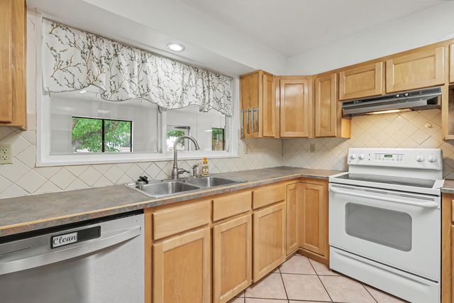 1825 Propps Street NE, Albuquerque, NM 87112