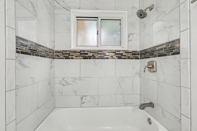 1825 Propps Street NE, Albuquerque, NM 87112