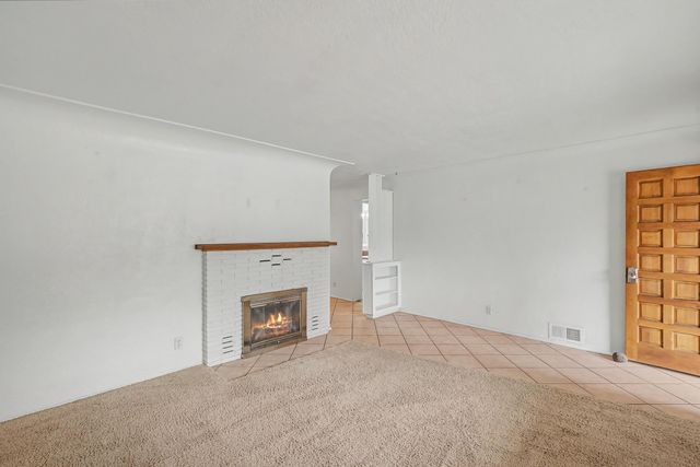 1825 Propps Street NE, Albuquerque, NM 87112