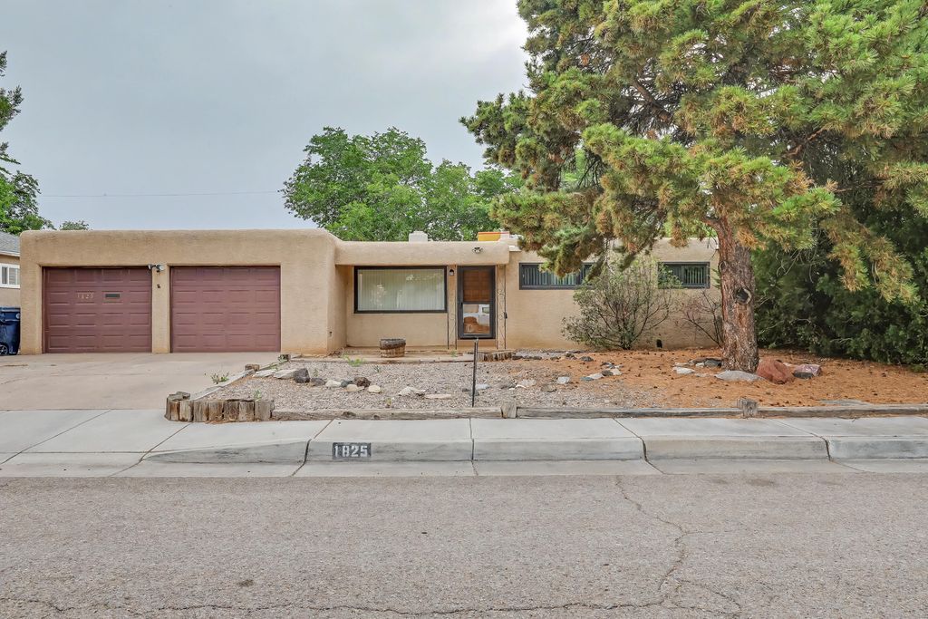 1825 Propps Street NE, Albuquerque, NM 87112