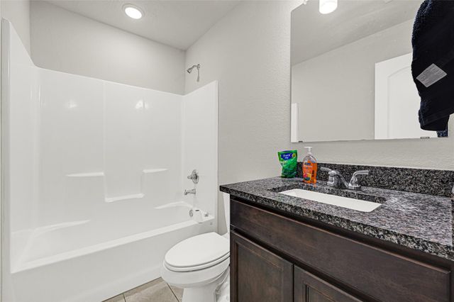 8216 Tourmaline Way, Texas City, TX 77591