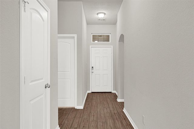 8216 Tourmaline Way, Texas City, TX 77591