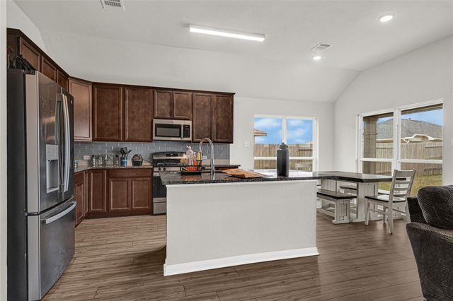 8216 Tourmaline Way, Texas City, TX 77591