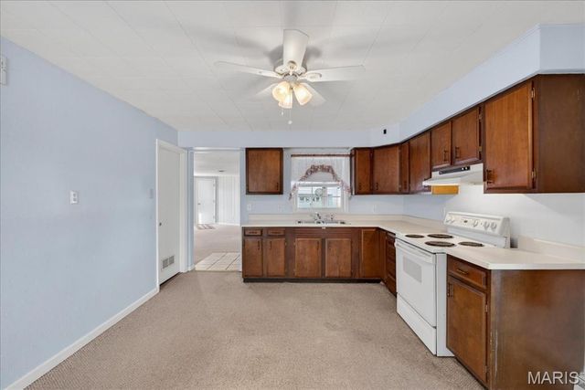 989 Des Peres Drive, St Louis, MO 63131