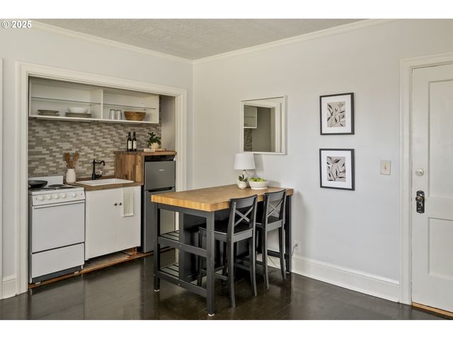 20 Nw 16TH Ave 404, Portland, OR 97209