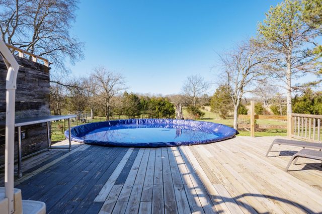 9202 Link Rd, Christiana, TN 37037