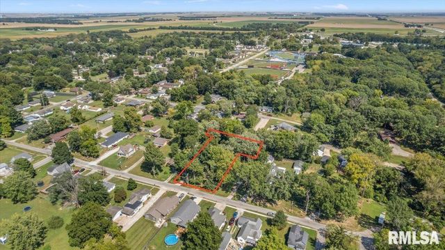 212 S 8TH Street, Riverton, IL 62561